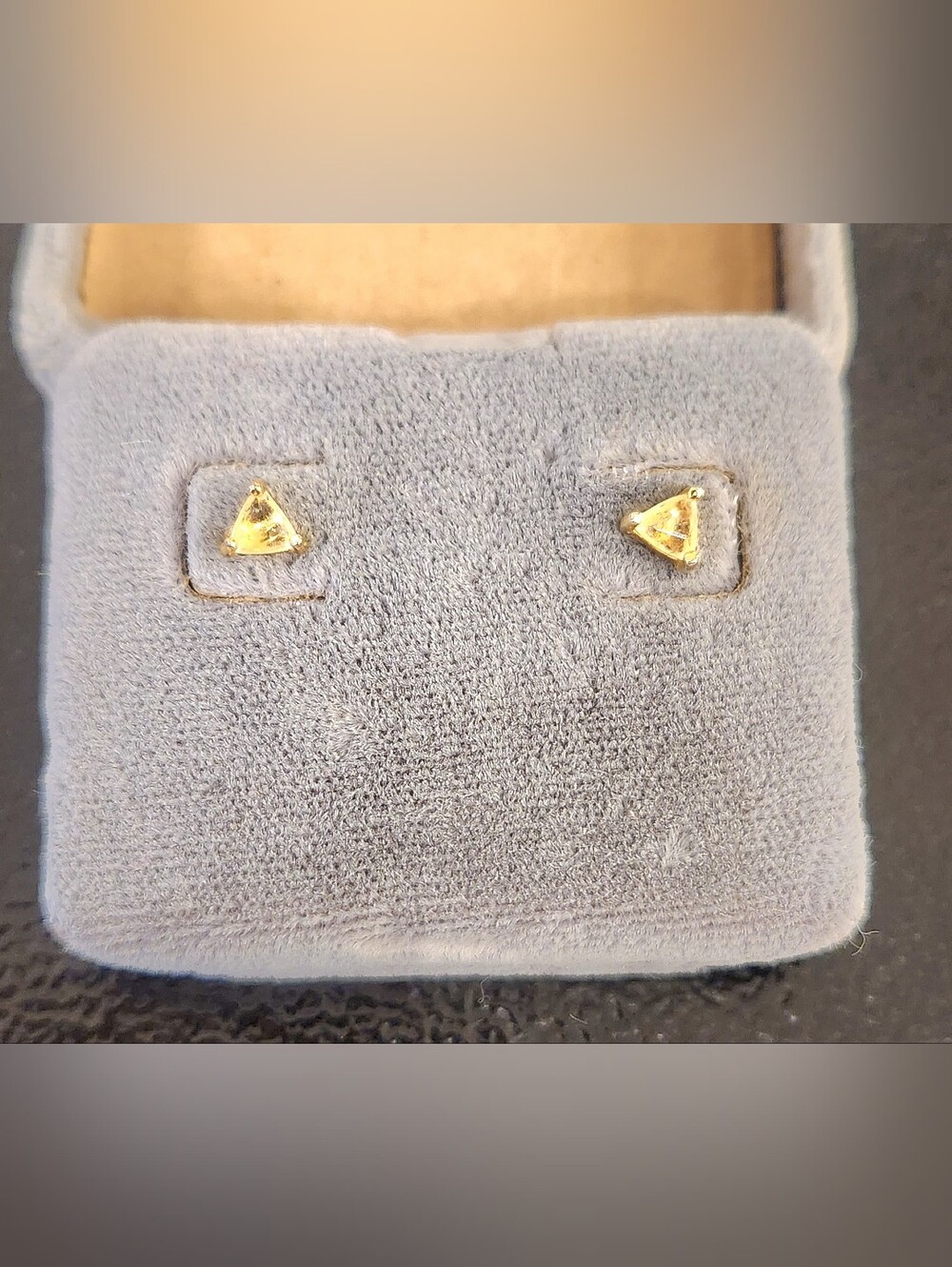 Vintage 14k Gold Triangular Citrine Stud Earrings - Picture 4 of 5
